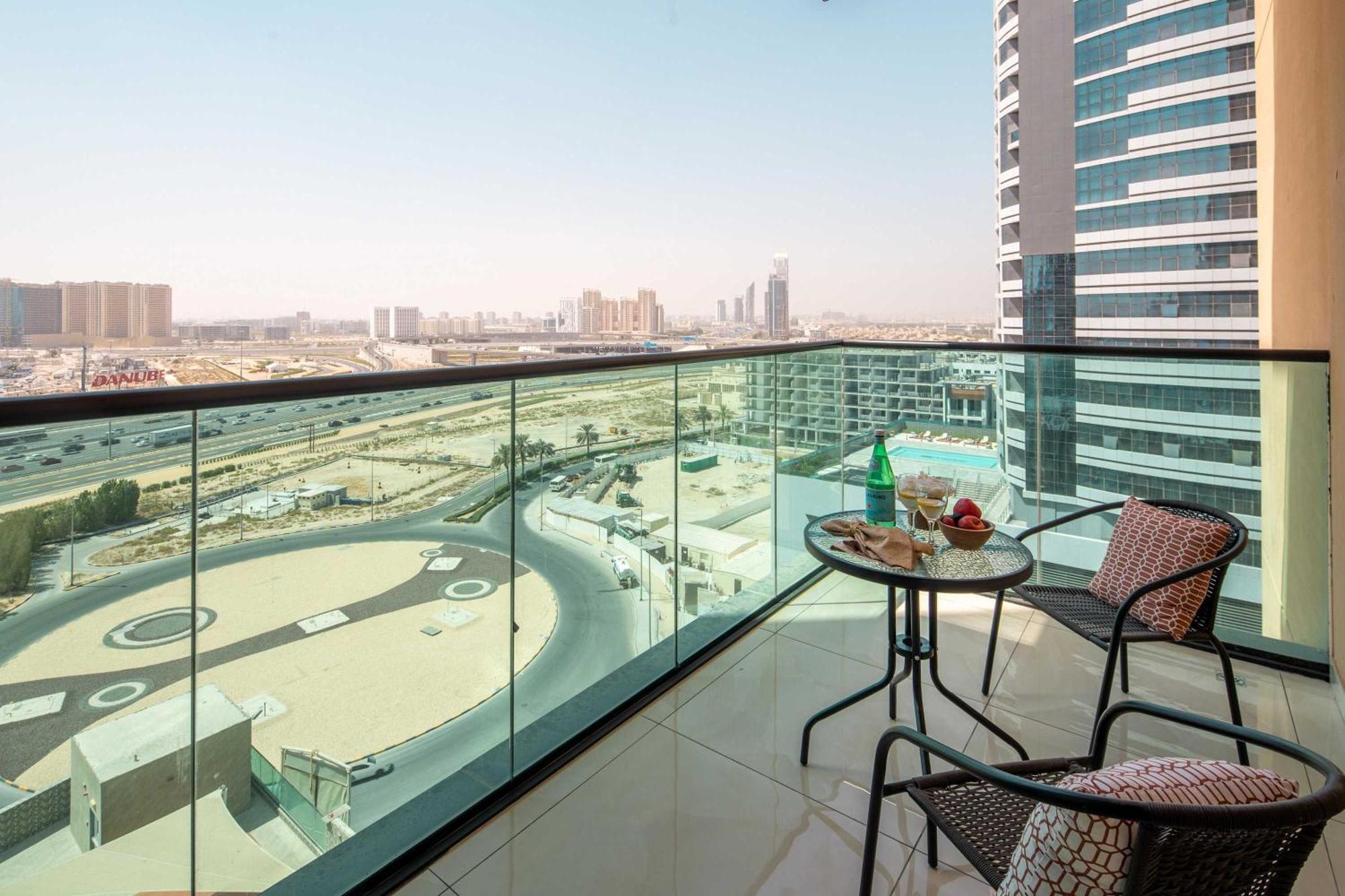 Frank Porter - Square Tower Apartment Dubai Exterior photo